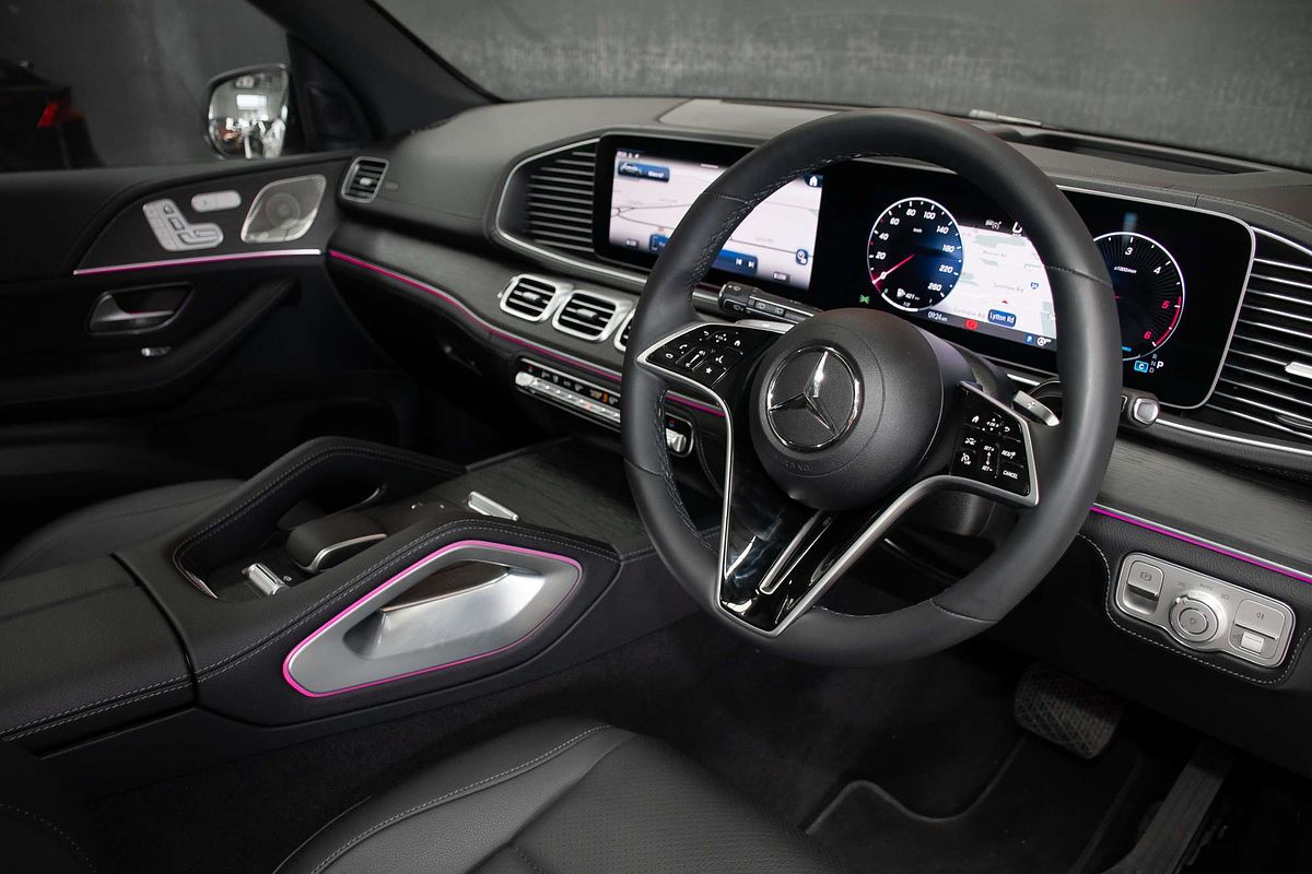 2024 Mercedes-Benz GLE300d Night Edition Review: Diesel Luxury with Presence