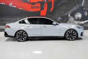 2023 BMW 5 Series 520i M Sport