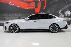 2023 BMW 5 Series 520i M Sport