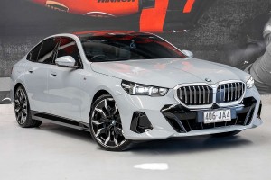 2023 BMW 5 Series 520i M Sport