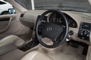 1999 Mercedes-Benz C-Class C180 Classic
