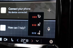 2021 Volvo XC60 B6 R-Design