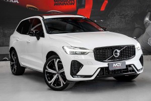 2021 Volvo XC60 B6 R-Design