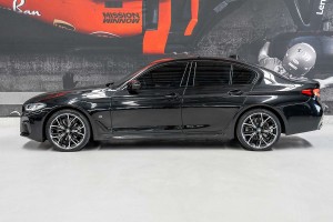 2021 BMW 5 Series 520i M Sport