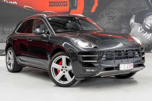2016 Porsche Macan Turbo