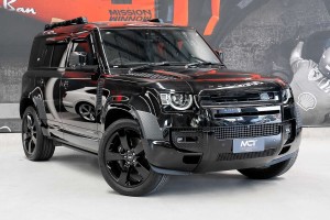 2023 Land Rover Defender 110 P525 V8