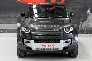 2023 Land Rover Defender 110 P400 SE