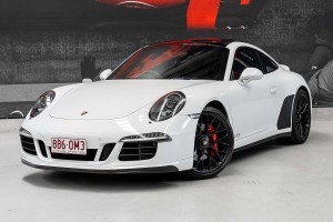 2015 Porsche 911 Carrera GTS
