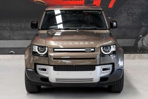 2022 Land Rover Defender 110 D300 SE
