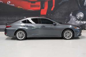 2023 Lexus ES ES300h Sports Luxury