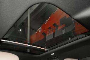 2025 Land Rover Defender 110 D350 X-Dynamic SE