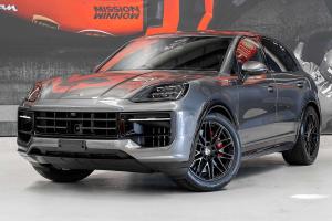 2025 Porsche Cayenne GTS
