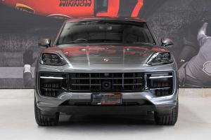 2025 Porsche Cayenne GTS