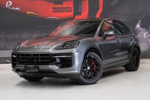 2025 Porsche Cayenne GTS