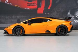 2023 Lamborghini Huracan STO