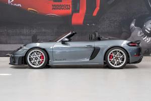 2024 Porsche 718 Spyder RS