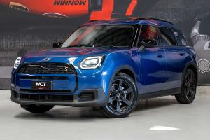 2024 MINI Countryman SE Classic