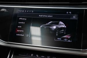 2024 Audi Q8 60 TFSI e S line