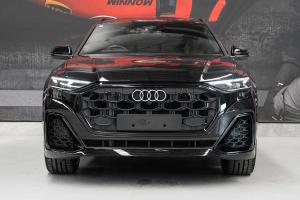 2024 Audi Q8 60 TFSI e S line