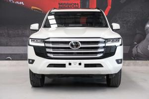 2025 Toyota Landcruiser VX