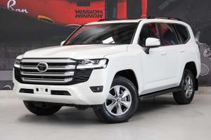 2025 Toyota Landcruiser VX