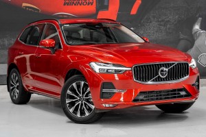 2023 Volvo XC60 Plus B5