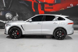 2019 Jaguar F-PACE SVR
